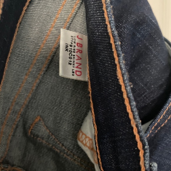 J Brand low rise skinny jean - Picture 3 of 5